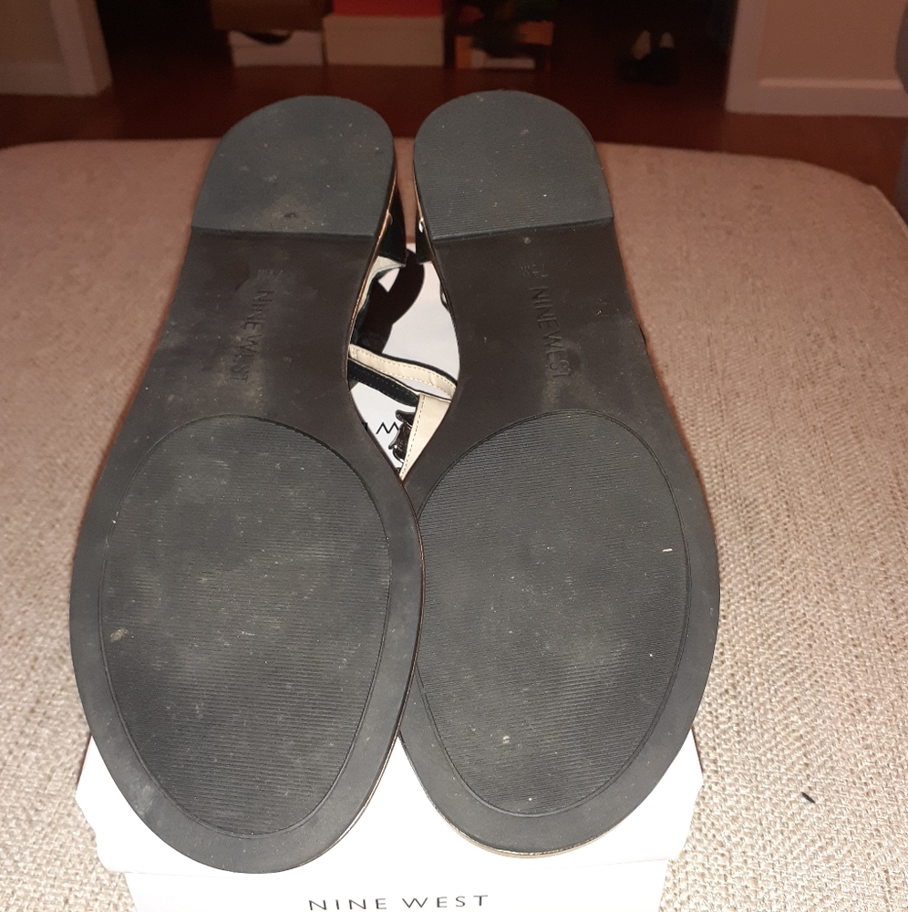 Shoes - Picture 6 of 8